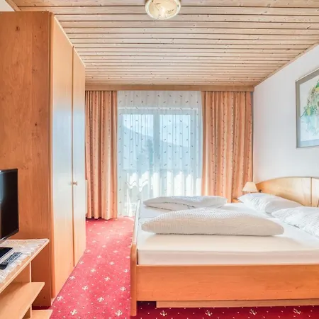 Guest house Weirather Imst