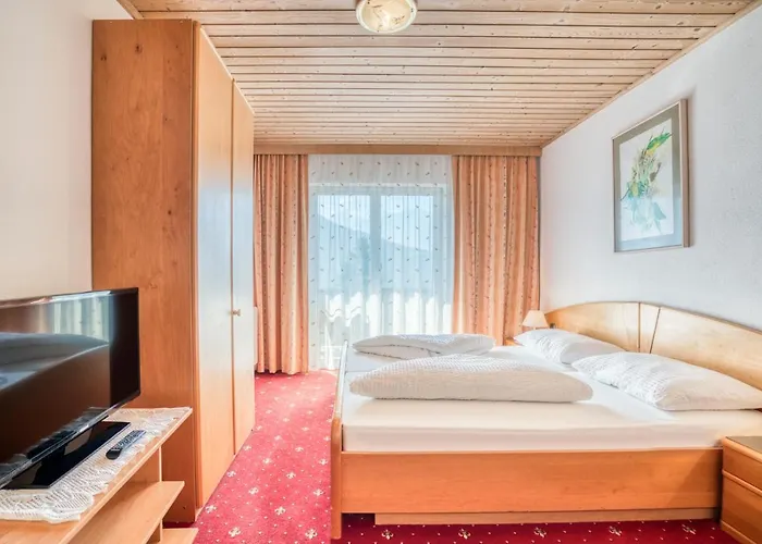 ゲストハウス Weirather イムスト