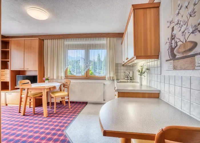 Guest house Weirather Imst